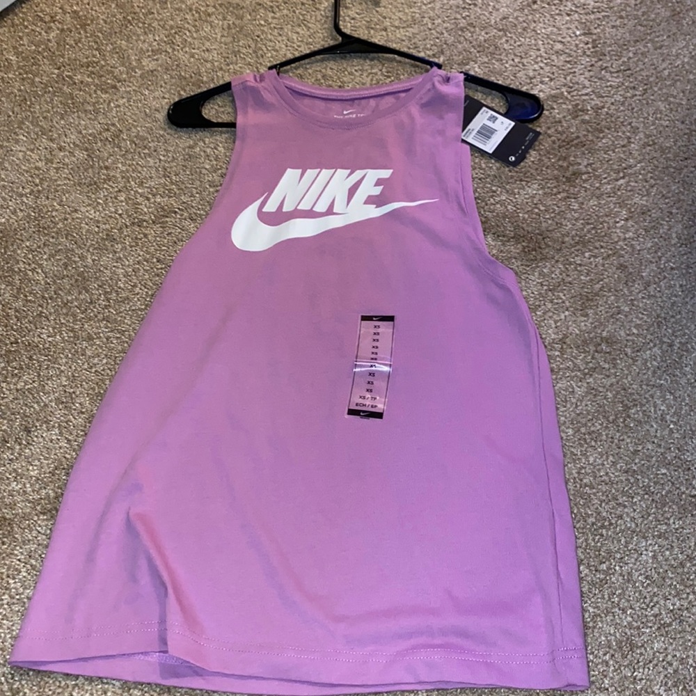 Light purple Nike tank top